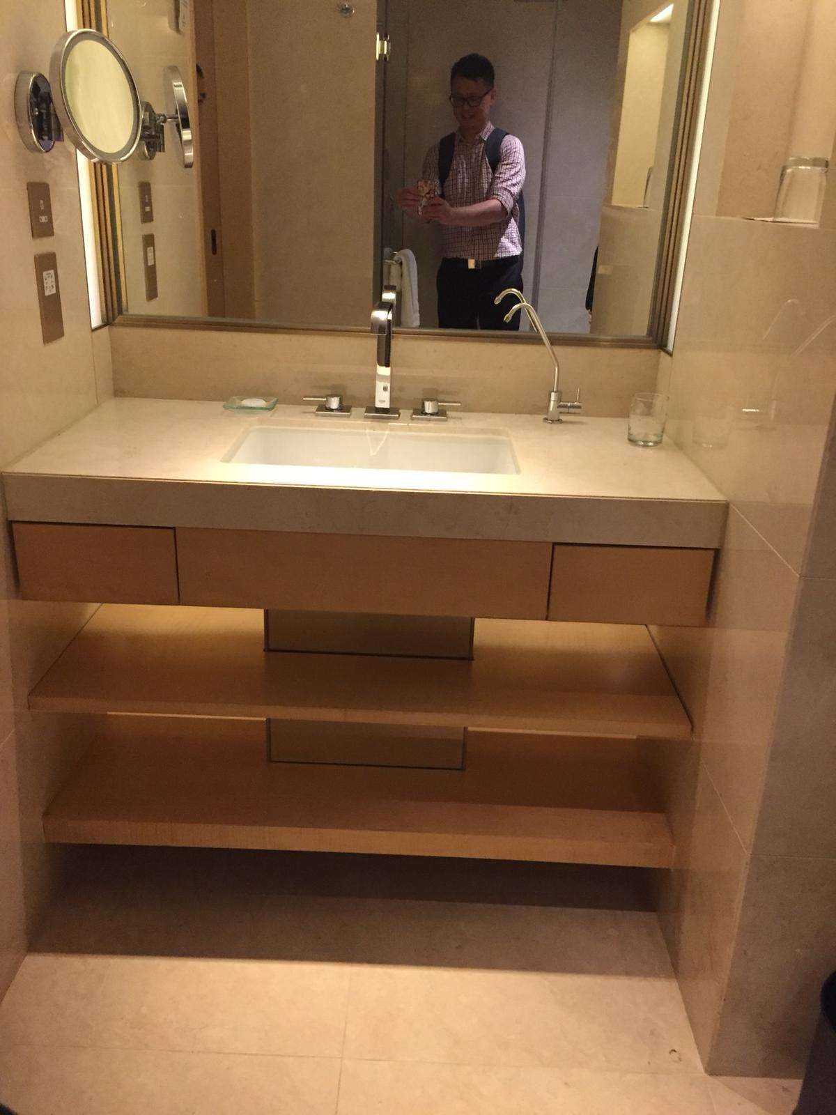 Referensi instalasi in-room filtration pada vanity hotel